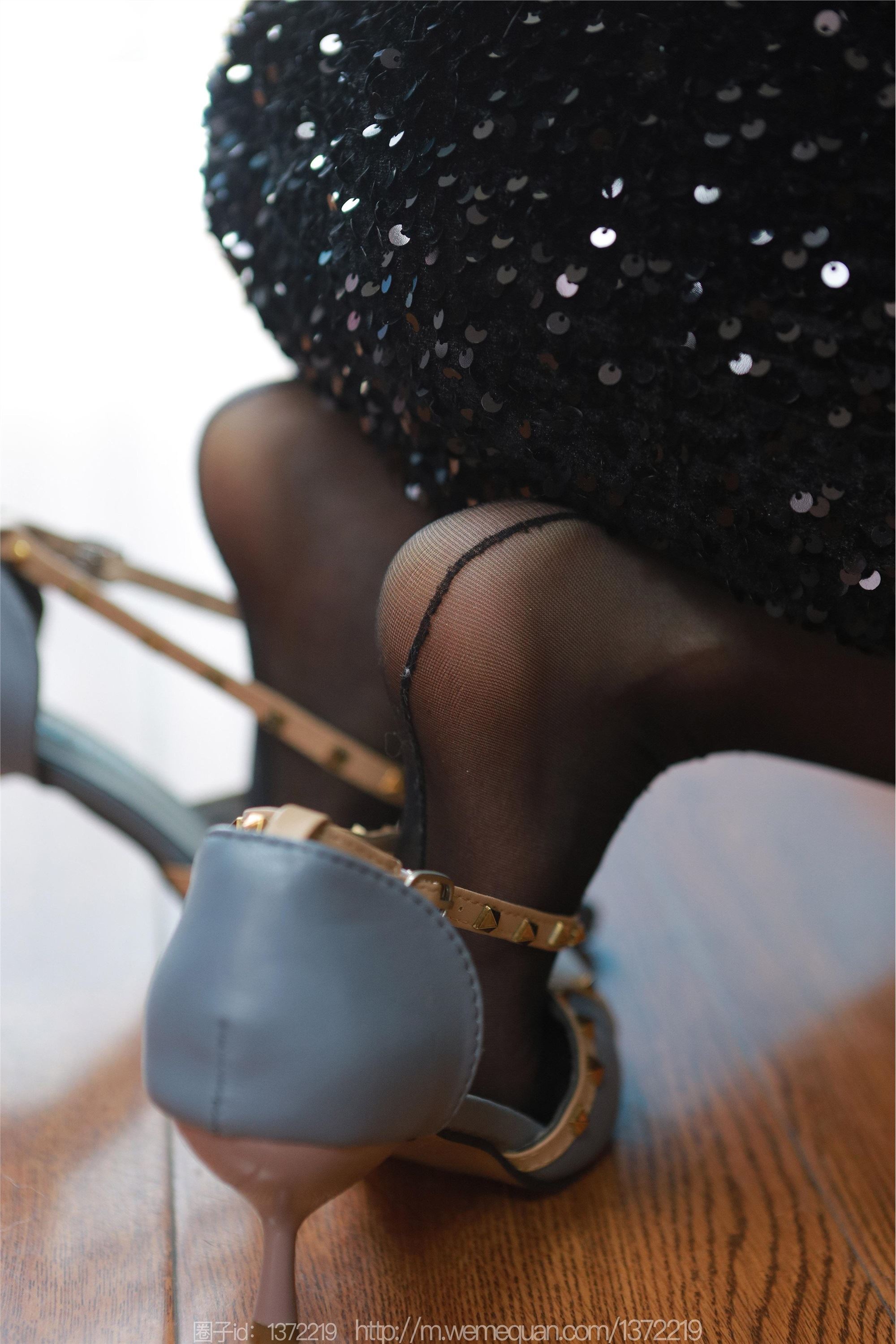 IESS异思趣向  2023.04.12 丝享家 1419 团团《亮片嘿丝裙》